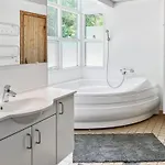 Axel - 1-2km From The Sea By Interhome *
