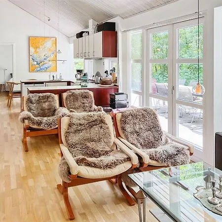 Axel - 1-2km From The Sea By Interhome Feriehus